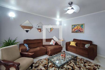 Sala de Estar de casa à venda com 3 quartos, 165m² em Jardim Nova Europa, Campinas