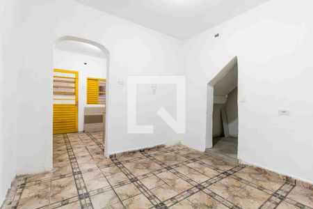 Sala de casa à venda com 7 quartos, 300m² em Jardim Veronia, São Paulo