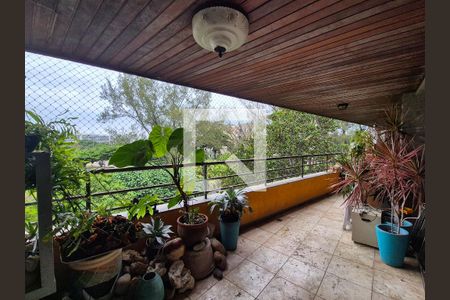 Varanda de apartamento à venda com 4 quartos, 225m² em Barra da Tijuca, Rio de Janeiro