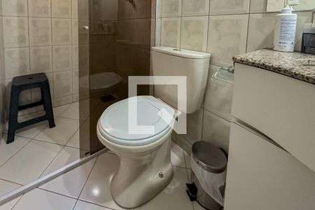 Banheiro da Suíte 1 de casa à venda com 4 quartos, 210m² em Nova Gameleira, Belo Horizonte