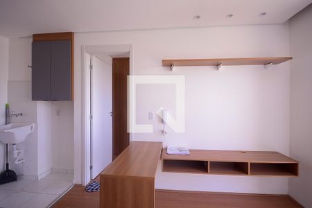 Sala/Cozinha de apartamento à venda com 1 quarto, 29m² em Parque Bristol, São Paulo