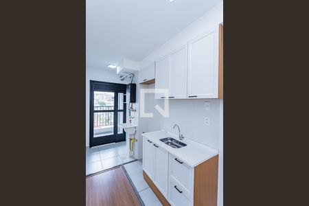 Sala/Cozinha de apartamento à venda com 2 quartos, 41m² em Vila Marina, São Paulo
