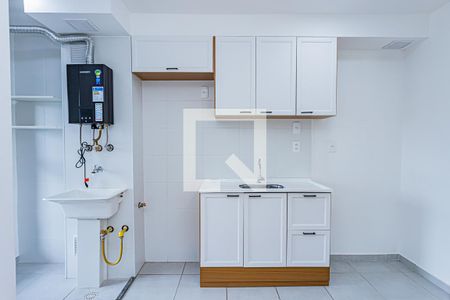 Sala/Cozinha de apartamento à venda com 2 quartos, 41m² em Vila Marina, São Paulo