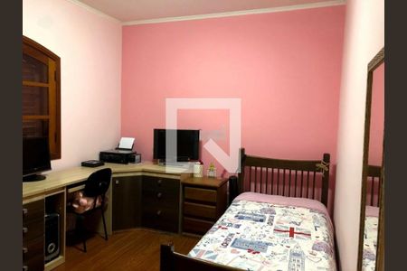 Casa à venda com 3 quartos, 241m² em Vila Canero, São Paulo