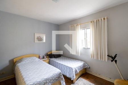 Quarto 01 de casa à venda com 10 quartos, 380m² em Parada Xv de Novembro, São Paulo