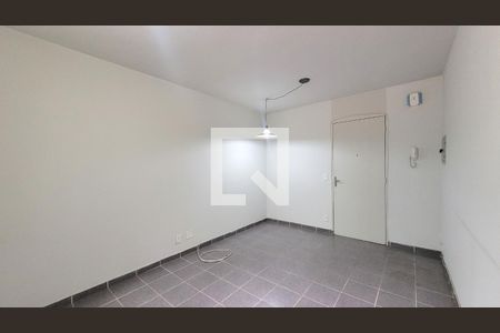 Sala de apartamento à venda com 3 quartos, 77m² em Vila Manoel Ferreira, Campinas
