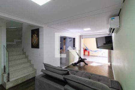 Sala de casa de condomínio à venda com 3 quartos, 143m² em Cabral, Contagem