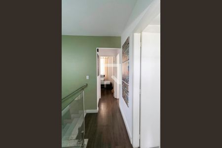 Corredor de casa de condomínio à venda com 3 quartos, 143m² em Cabral, Contagem