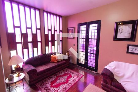 Sala de TV de casa à venda com 4 quartos, 278m² em Jardim Paraíso, Campinas