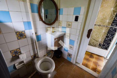 Banheiro de casa de condomínio para alugar com 1 quarto, 95m² em Todos Os Santos, Rio de Janeiro
