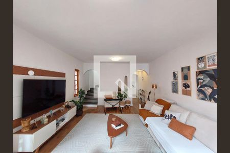 Sala de casa à venda com 4 quartos, 180m² em Jardim Umuarama, São Paulo