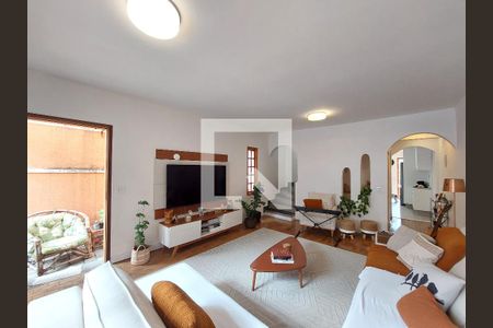 Sala de casa à venda com 4 quartos, 180m² em Jardim Umuarama, São Paulo