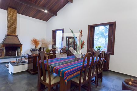 Sala de Jantar de casa de condomínio à venda com 4 quartos, 2600m² em Retiro do Chale, Brumadinho