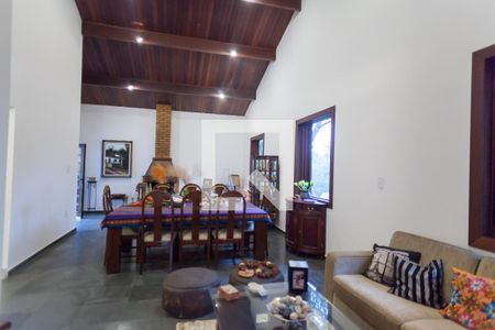 sala de casa de condomínio à venda com 4 quartos, 2600m² em Retiro do Chale, Brumadinho