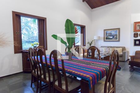 Sala de Jantar de casa de condomínio à venda com 4 quartos, 2600m² em Retiro do Chale, Brumadinho