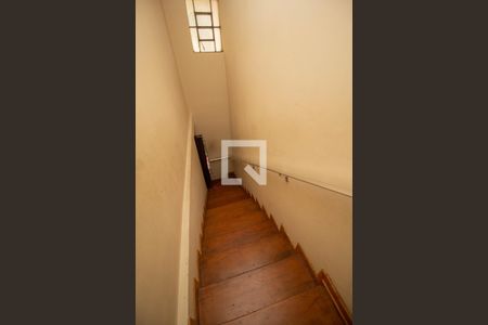 Escada de casa à venda com 2 quartos, 150m² em Vila Siqueira (zona Norte), São Paulo