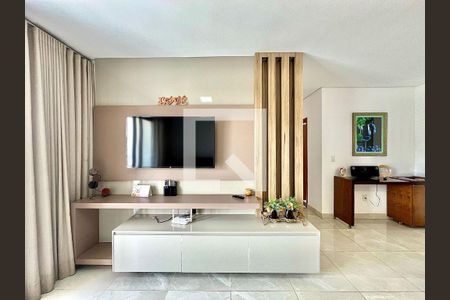 Sala de apartamento à venda com 3 quartos, 200m² em Trevo, Belo Horizonte