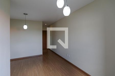 Sala de apartamento para alugar com 3 quartos, 71m² em Jardim Marica, Mogi das Cruzes
