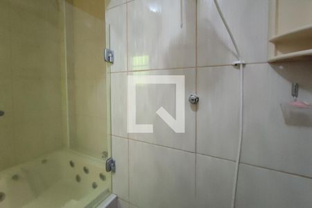 Banheiro Suíte de casa à venda com 5 quartos, 220m² em Jardim do Lago, Campinas