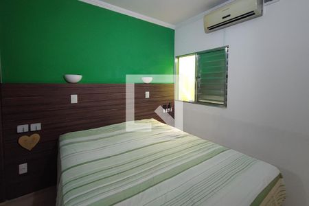 Quarto Suíte de casa à venda com 5 quartos, 220m² em Jardim do Lago, Campinas