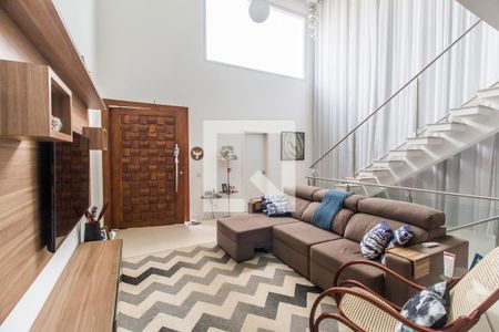 Sala de TV de casa de condomínio à venda com 3 quartos, 280m² em Parque Sinai, Santana de Parnaíba