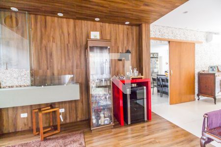 Sala de casa de condomínio à venda com 3 quartos, 280m² em Parque Sinai, Santana de Parnaíba