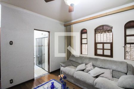 Sala 1 de casa à venda com 3 quartos, 500m² em Nova Cachoeirinha, Belo Horizonte