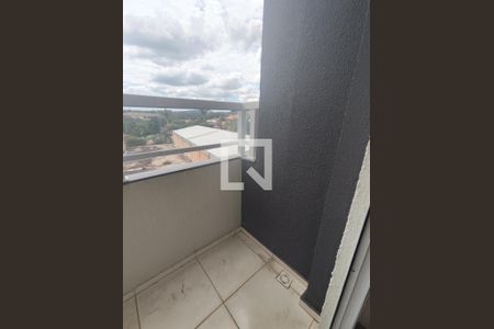 Varanda da Sala de apartamento à venda com 3 quartos, 60m² em Colonial, Contagem