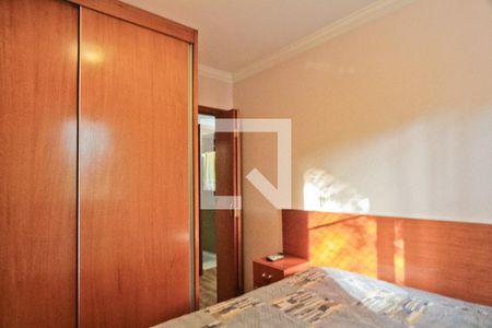 Quarto 2 de apartamento à venda com 3 quartos, 52m² em Parque Maria Domitila, São Paulo