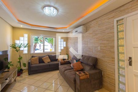 Sala de casa à venda com 4 quartos, 172m² em Fátima, Canoas