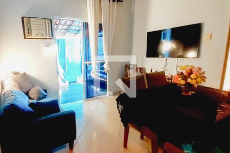 Sala de casa de condomínio para alugar com 2 quartos, 110m² em Anil, Rio de Janeiro