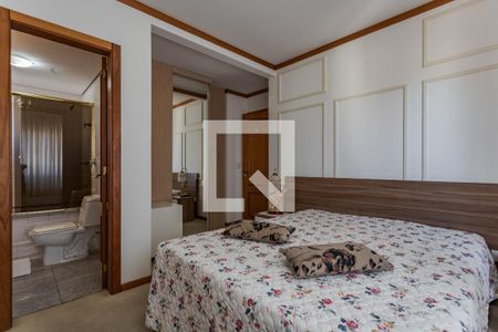 Suíte de apartamento para alugar com 3 quartos, 506m² em Petrópolis, Porto Alegre