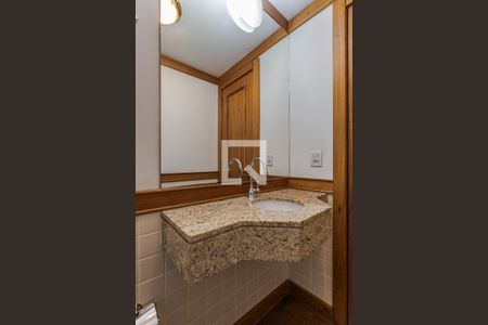 Lavabo de apartamento para alugar com 3 quartos, 506m² em Petrópolis, Porto Alegre