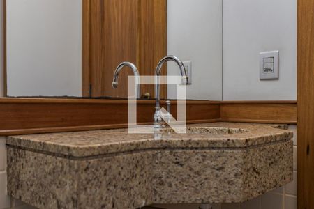 Lavabo de apartamento para alugar com 3 quartos, 506m² em Petrópolis, Porto Alegre