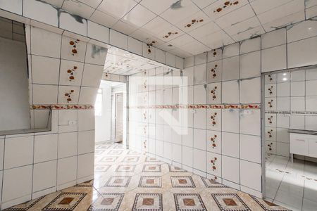 Sala da casa 1 de apartamento à venda com 8 quartos, 140m² em Vila Ponte Rasa, São Paulo