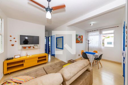 Sala de apartamento para alugar com 3 quartos, 63m² em Padre Eustáquio, Belo Horizonte