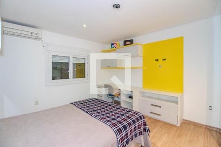 Quarto 2 de casa à venda com 3 quartos, 174m² em Morro Santana, Porto Alegre