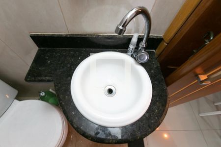Lavabo de casa para alugar com 2 quartos, 100m² em Itaquera, São Paulo