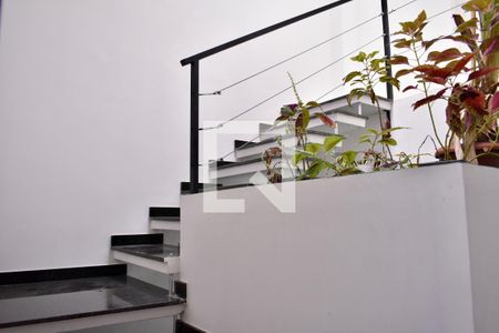 Escada (Jardim) de casa à venda com 3 quartos, 175m² em Chácara Inglesa, São Paulo