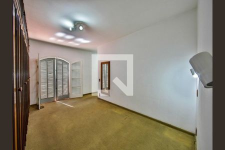 Casa à venda com 5 quartos, 327m² em Vila Mariana, São Paulo