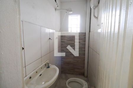 Banheiro de casa para alugar com 1 quarto, 100m² em Vila Carrão, São Paulo