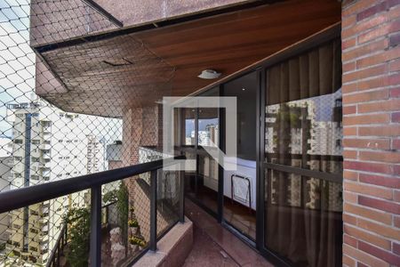 Varanda de apartamento para alugar com 4 quartos, 591m² em Vila Andrade, São Paulo