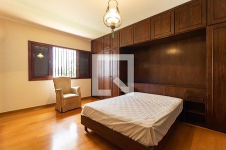 Suíte 1 de casa para alugar com 4 quartos, 600m² em Cursino, São Paulo