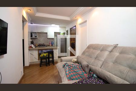 Sala de apartamento para alugar com 2 quartos, 50m² em Jardim Santa Teresinha, São Paulo