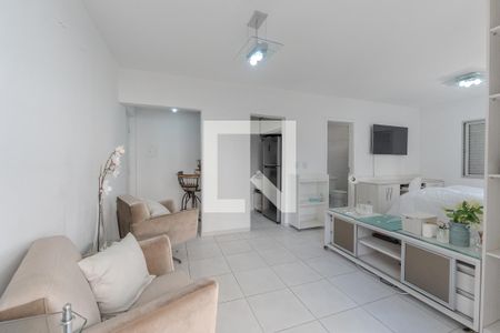 Sala de kitnet/studio para alugar com 1 quarto, 37m² em Morro dos Ingleses, São Paulo