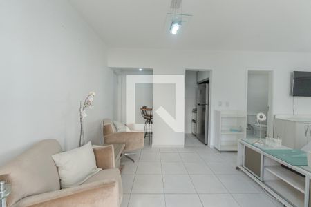 Sala de kitnet/studio para alugar com 1 quarto, 37m² em Morro dos Ingleses, São Paulo