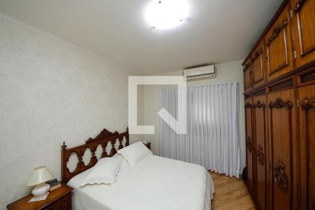 Quarto de casa para alugar com 8 quartos, 337m² em Jardim Independência (são Paulo), São Paulo