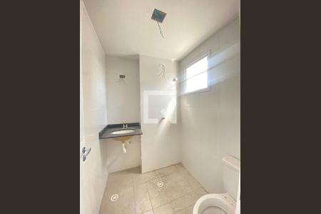 Banheiro da Suite de apartamento para alugar com 2 quartos, 56m² em Vila Galvão, Guarulhos