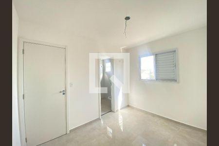 Suite de apartamento para alugar com 2 quartos, 56m² em Vila Galvão, Guarulhos