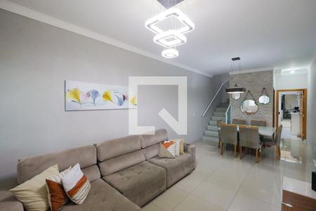 Sala de estar de casa à venda com 3 quartos, 187m² em Vila Inglesa, São Paulo